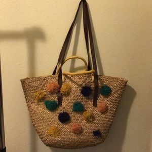 Straw beach tote